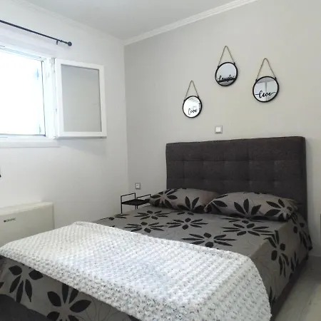 Apartment White Rose *