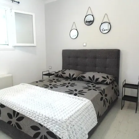 Apartment White Rose