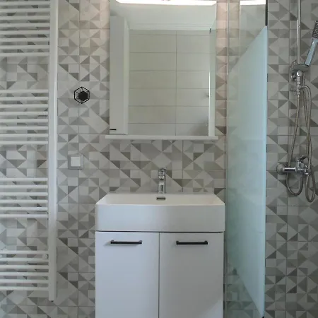White Rose Apartment *